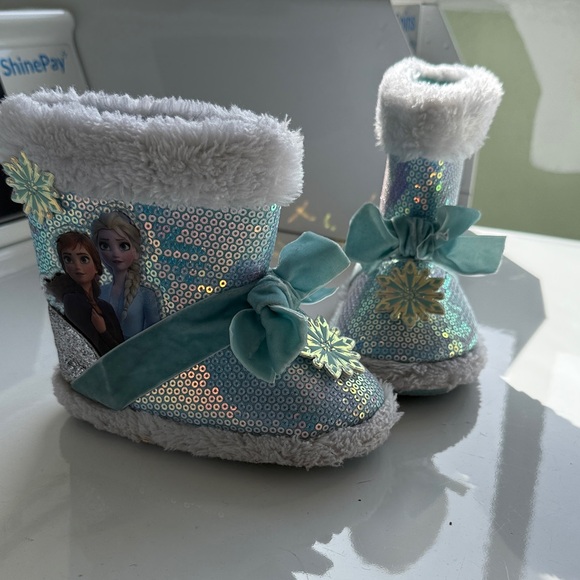 Disney Other - Disney Frozen Slipper (Toddler Girls) w/ Sequins SIZE 5/6